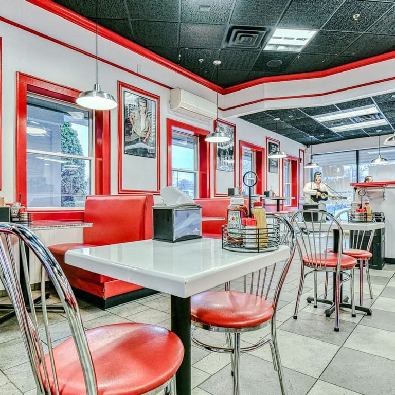 A Comfortable Place to Dine